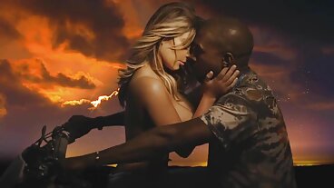 أول مقاطع سكسي مترجم Moneyshot