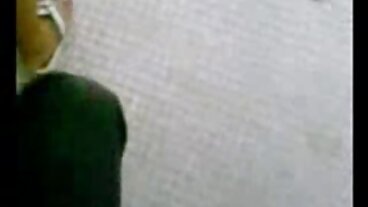 ناضجة بوسلادي في الخارج مقاطع سكسي عراقية لمطاردة يونغ بين!